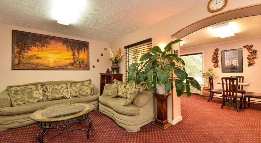 Americas Best Value Inn Heflin Exterior foto